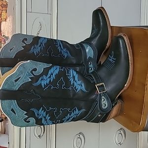 Reyme Ladies boots size 10